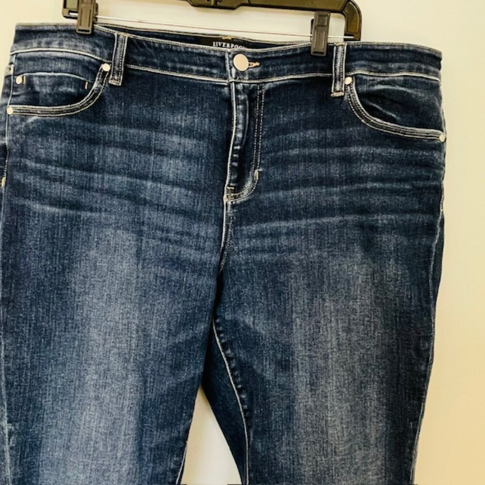 Liverpool Charlie Stretch Denim Mid-Rise Crop Leg Wide Rolled Cuff Jeans 16W - Picture 4 of 10